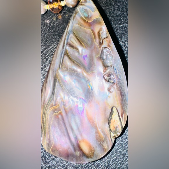 Elegant Iridescent pearl Shell Necklace w/Smokey topaz & gold beads .925 claps - Picture 4 of 9